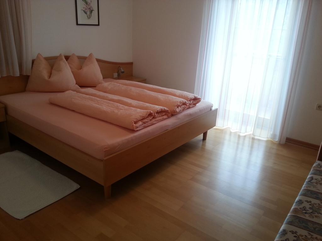 Neu-Schoetzerhof Meltina Chambre photo